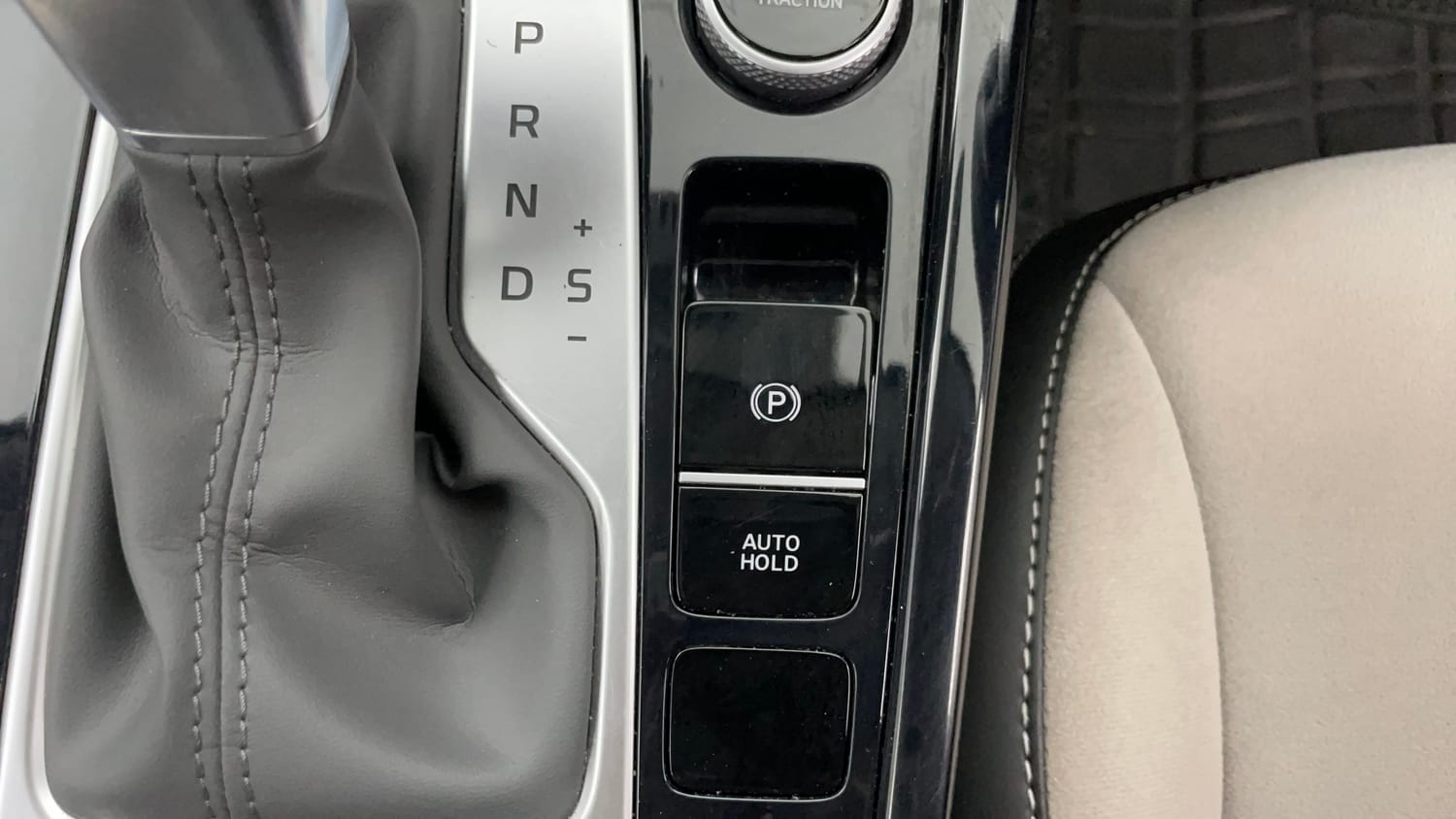 Used 2025 Hyundai Creta 1.5 MPi Petrol IVT S(O) Petrol Automatic top_features Electronic parking brake