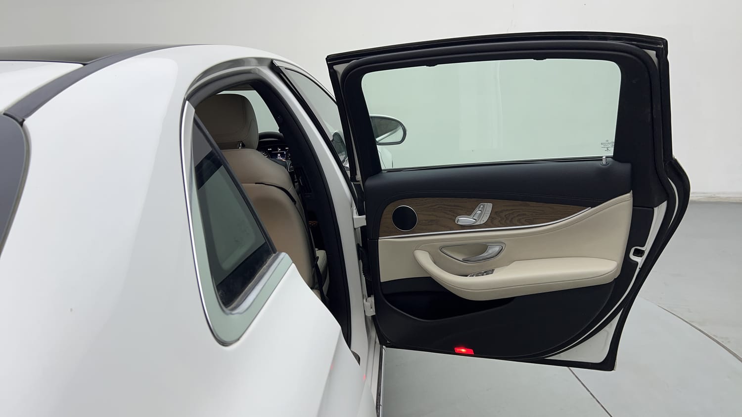 2017 Mercedes-Benz E-Class E 200 Avantgarde-20