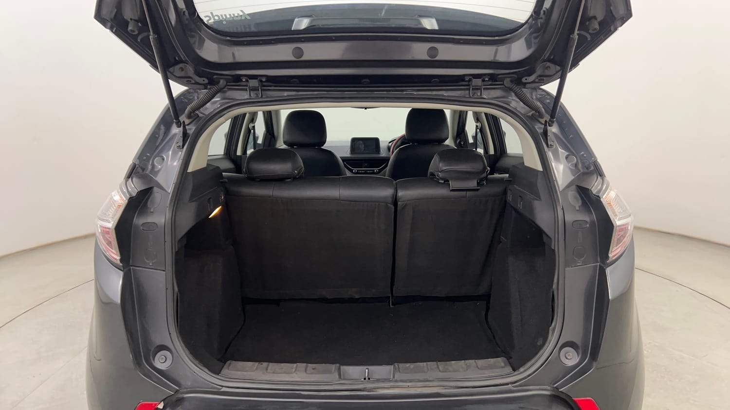 Used 2019 Tata Nexon XZA Plus Petrol Petrol Automatic interior DICKY INSIDE VIEW