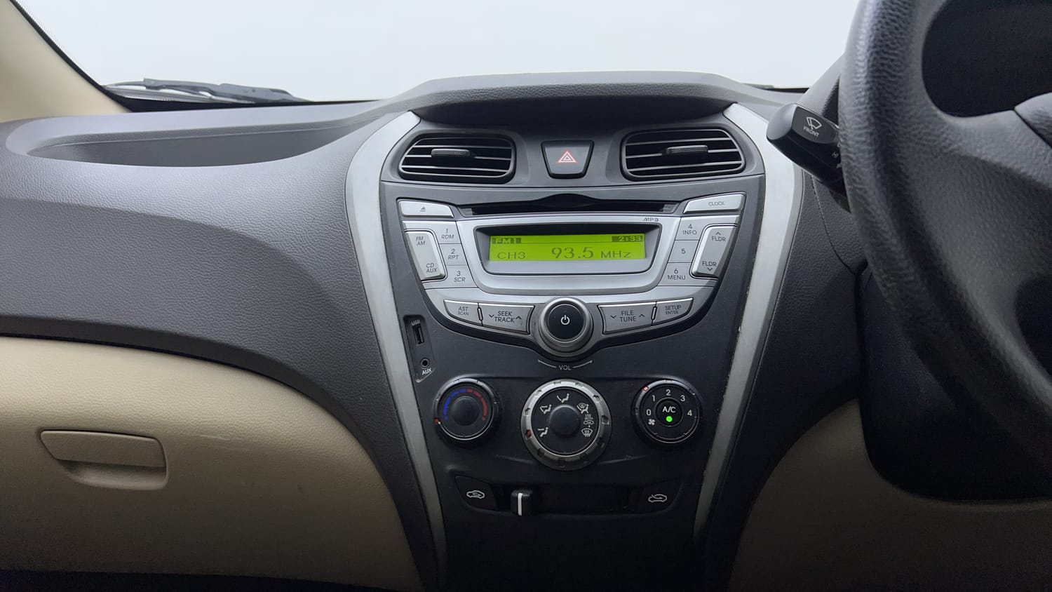 2017 Hyundai Eon Era +-13