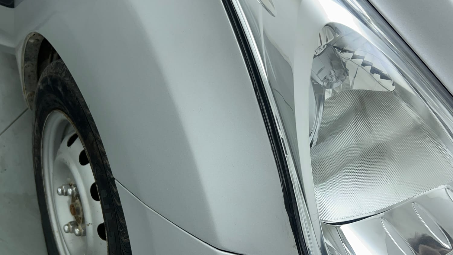 2017 Hyundai Eon Era +-48