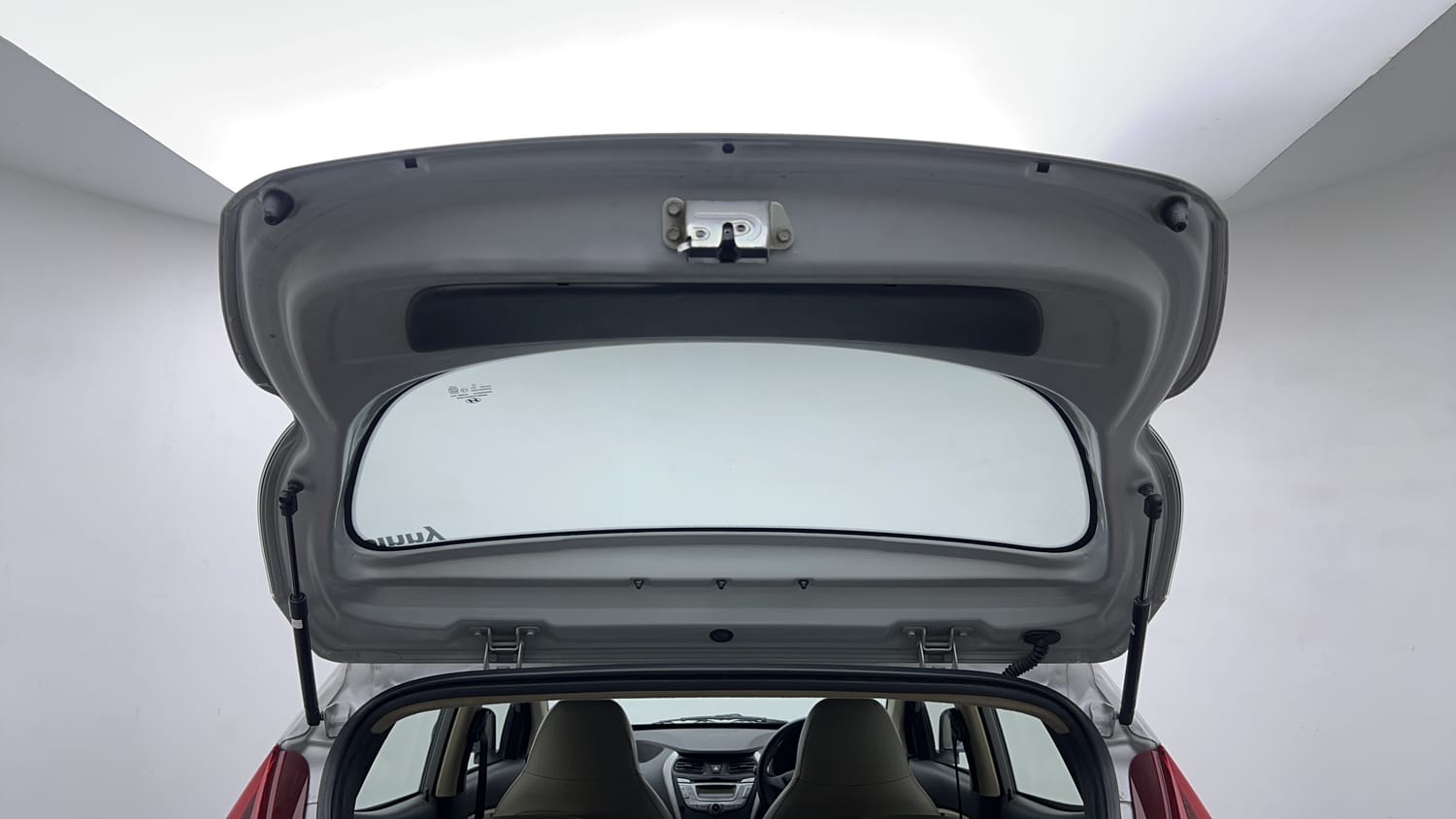 2017 Hyundai Eon Era +-24
