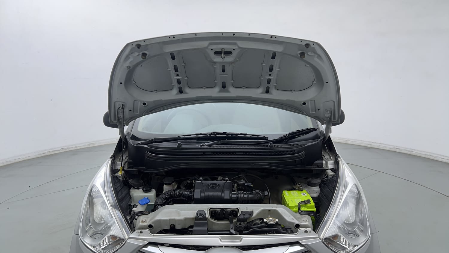 2017 Hyundai Eon Era +-27