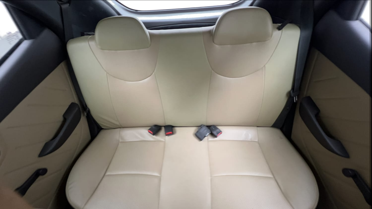 2017 Hyundai Eon Era +-23