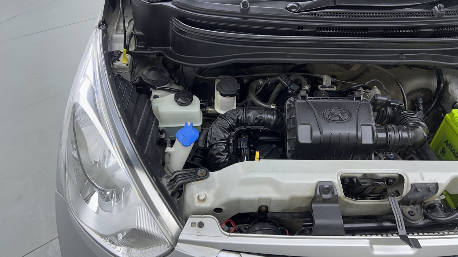 2017 Hyundai Eon Era +-29