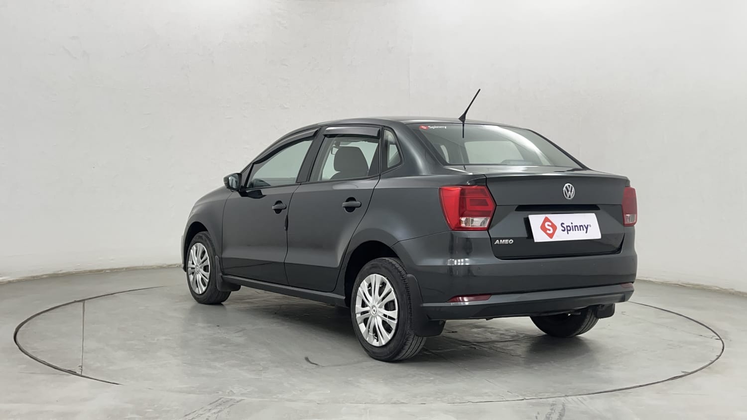 Used 2019 Volkswagen Ameo Comfortline 1.0L (P) Petrol Manual exterior LEFT REAR CORNER VIEW