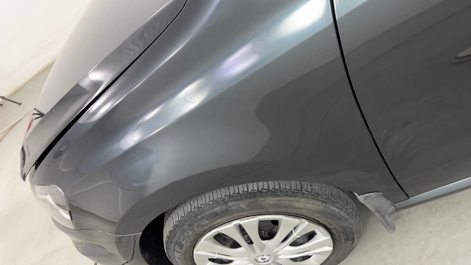 Used 2019 Volkswagen Ameo Comfortline 1.0L (P) Petrol Manual dents MINOR SCRATCH