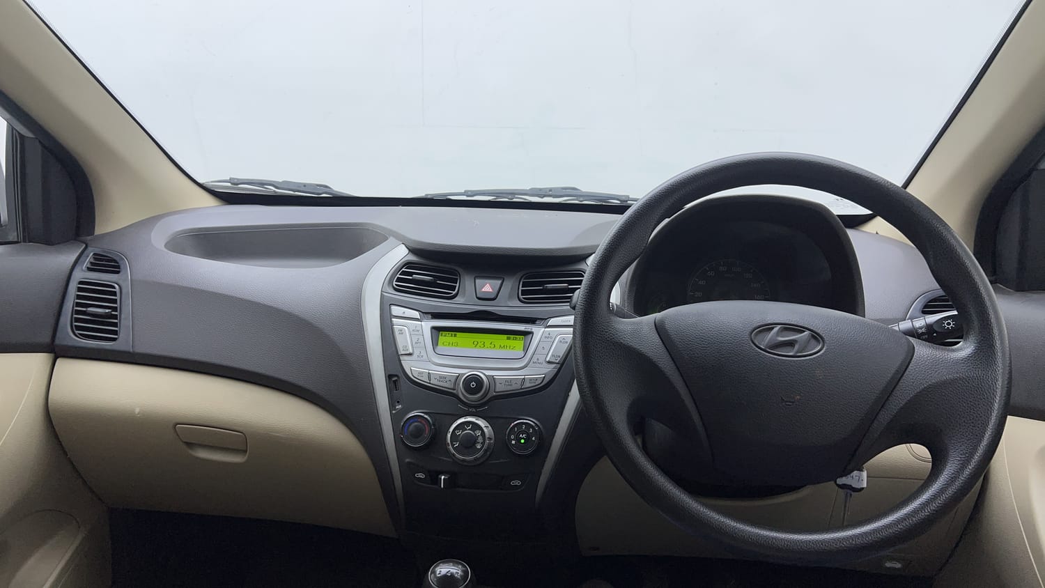2017 Hyundai Eon Era +-12