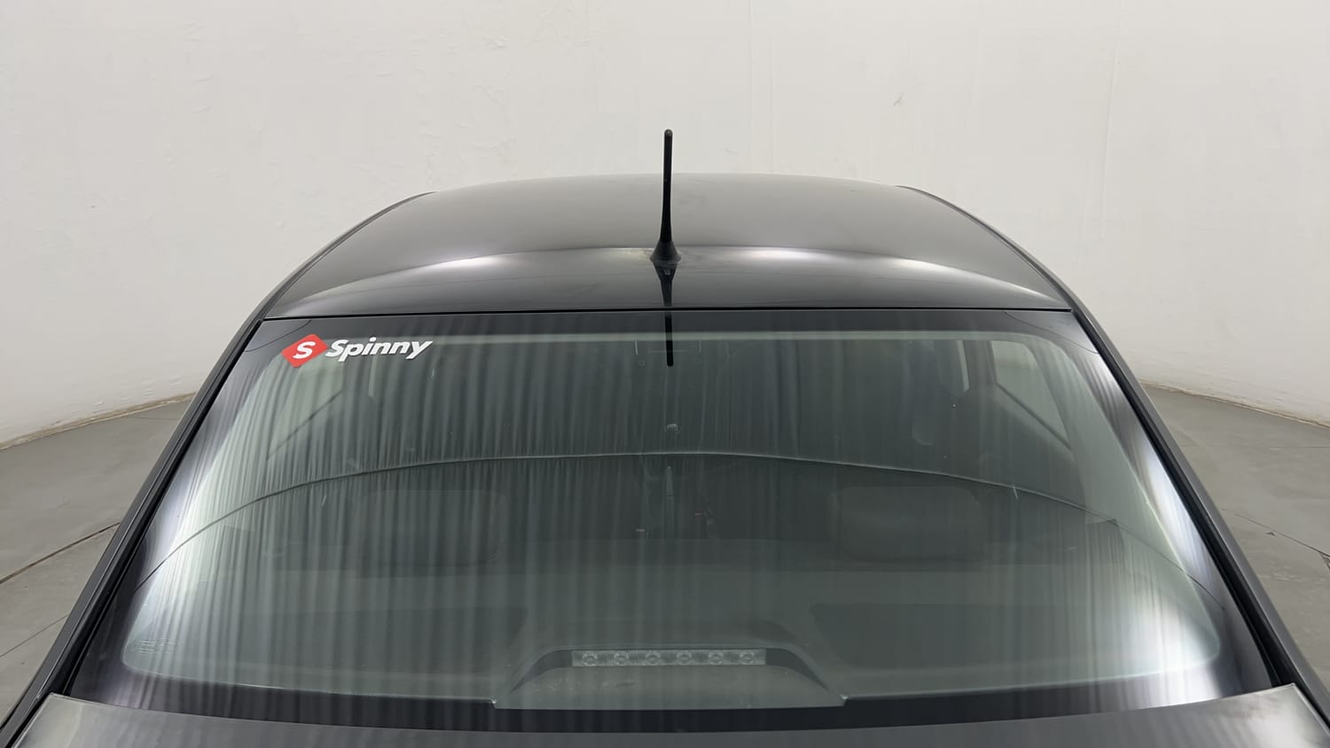 Used 2019 Volkswagen Ameo Comfortline 1.0L (P) Petrol Manual exterior BACK WINDSHIELD VIEW
