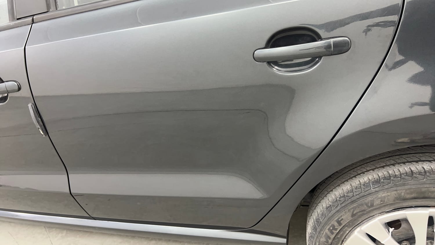 Used 2019 Volkswagen Ameo Comfortline 1.0L (P) Petrol Manual dents MINOR SCRATCH