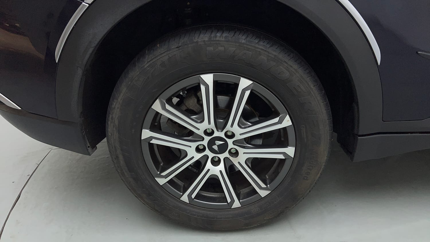2024 Mahindra XUV700 AX7 Petrol AT 7 STR-34