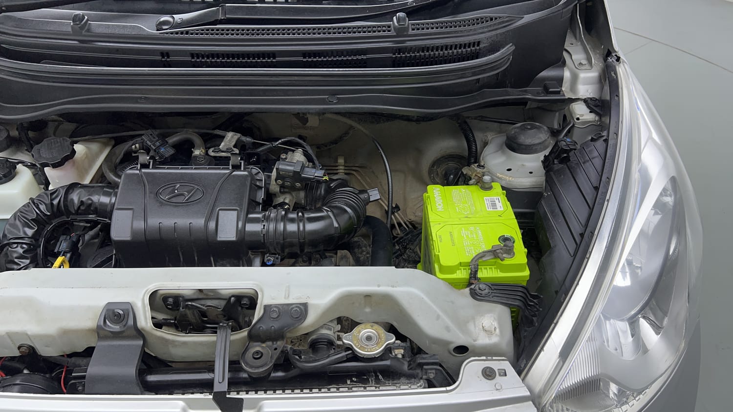 2017 Hyundai Eon Era +-28