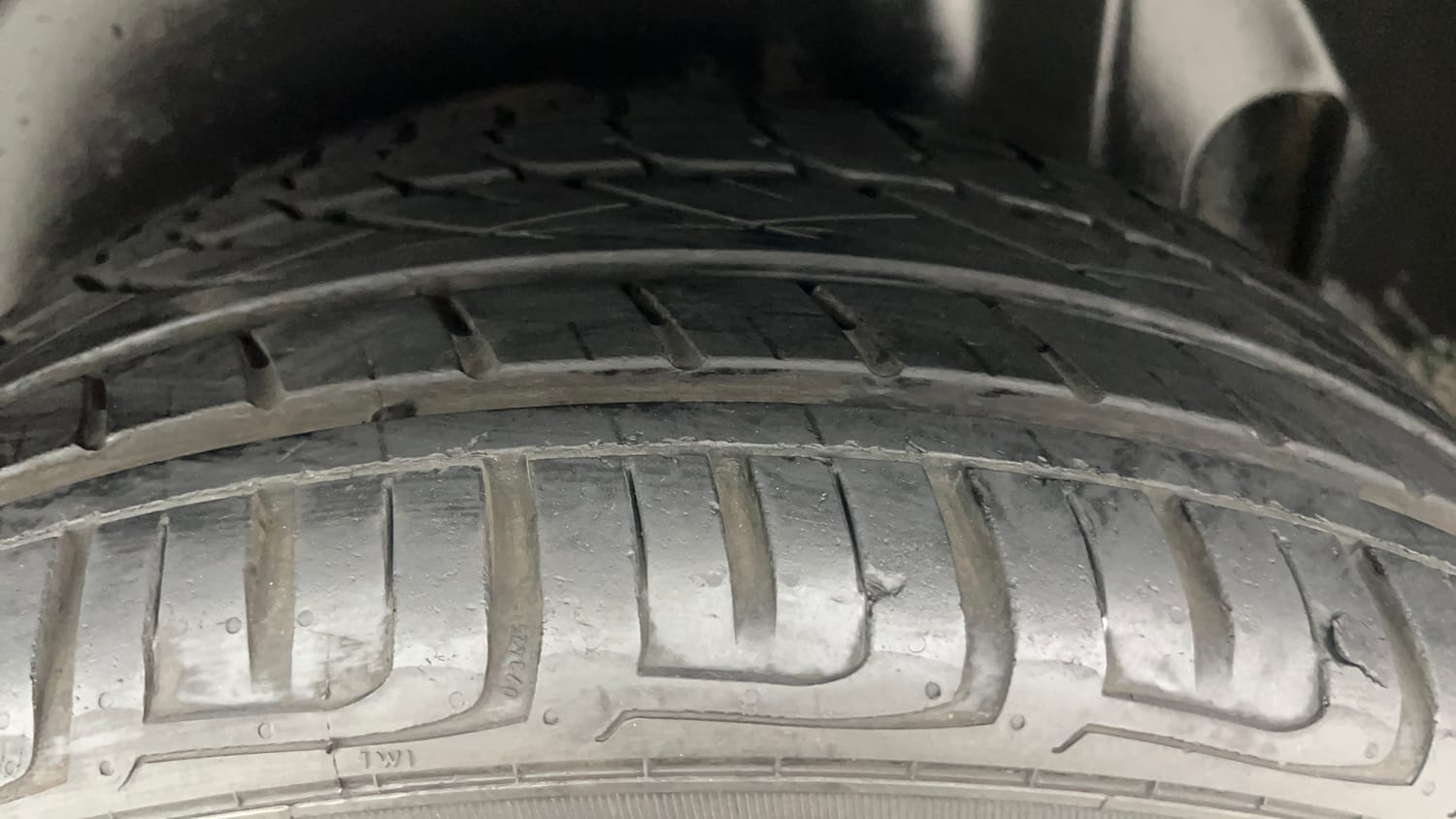 Used 2019 Mercedes-Benz GLE 250 d Diesel Automatic tyres LEFT REAR TYRE TREAD VIEW