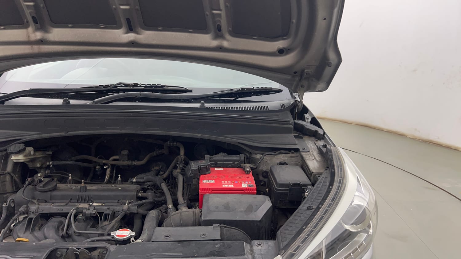 Used 2017 Hyundai Creta 1.6 SX Plus Petrol Petrol Manual engine ENGINE LEFT SIDE HINGE & APRON VIEW