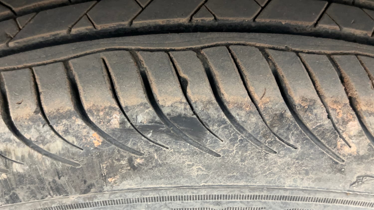 Used 2017 Hyundai Creta 1.6 SX Plus Petrol Petrol Manual tyres RIGHT FRONT TYRE TREAD VIEW