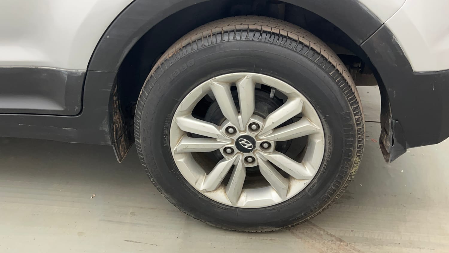 Used 2017 Hyundai Creta 1.6 SX Plus Petrol Petrol Manual tyres LEFT REAR TYRE RIM VIEW