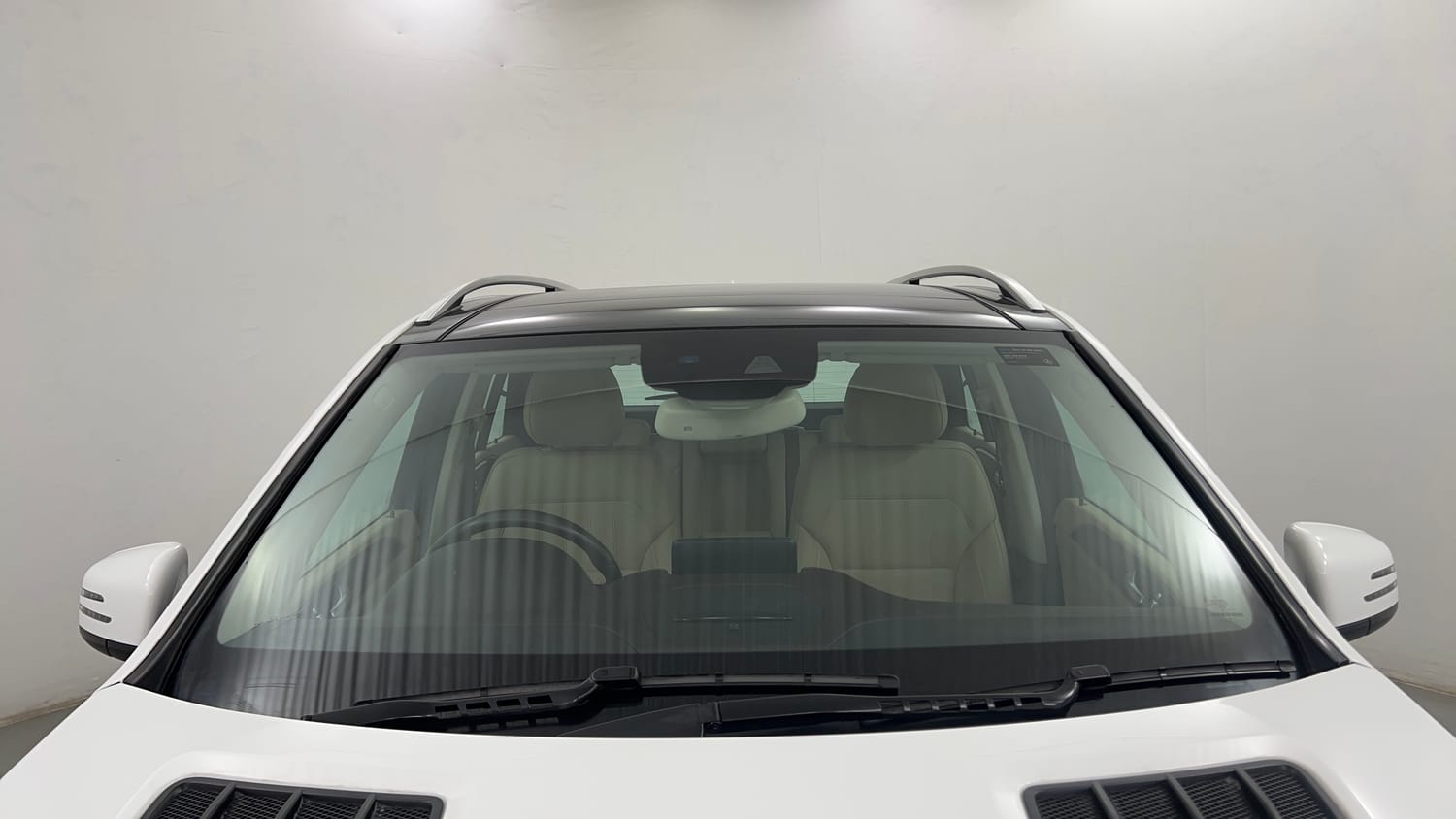 Used 2019 Mercedes-Benz GLE 250 d Diesel Automatic exterior FRONT WINDSHIELD VIEW