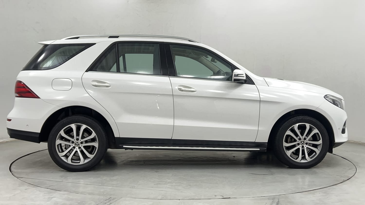 Used 2019 Mercedes-Benz GLE 250 d Diesel Automatic exterior RIGHT SIDE VIEW