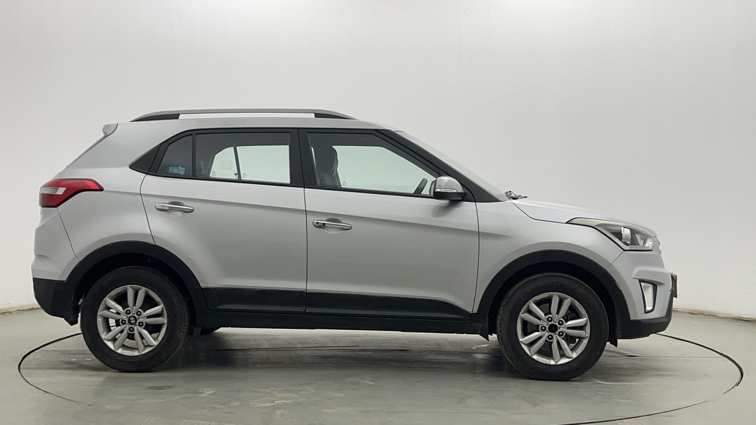 Used 2017 Hyundai Creta 1.6 SX Plus Petrol Petrol Manual exterior RIGHT SIDE VIEW