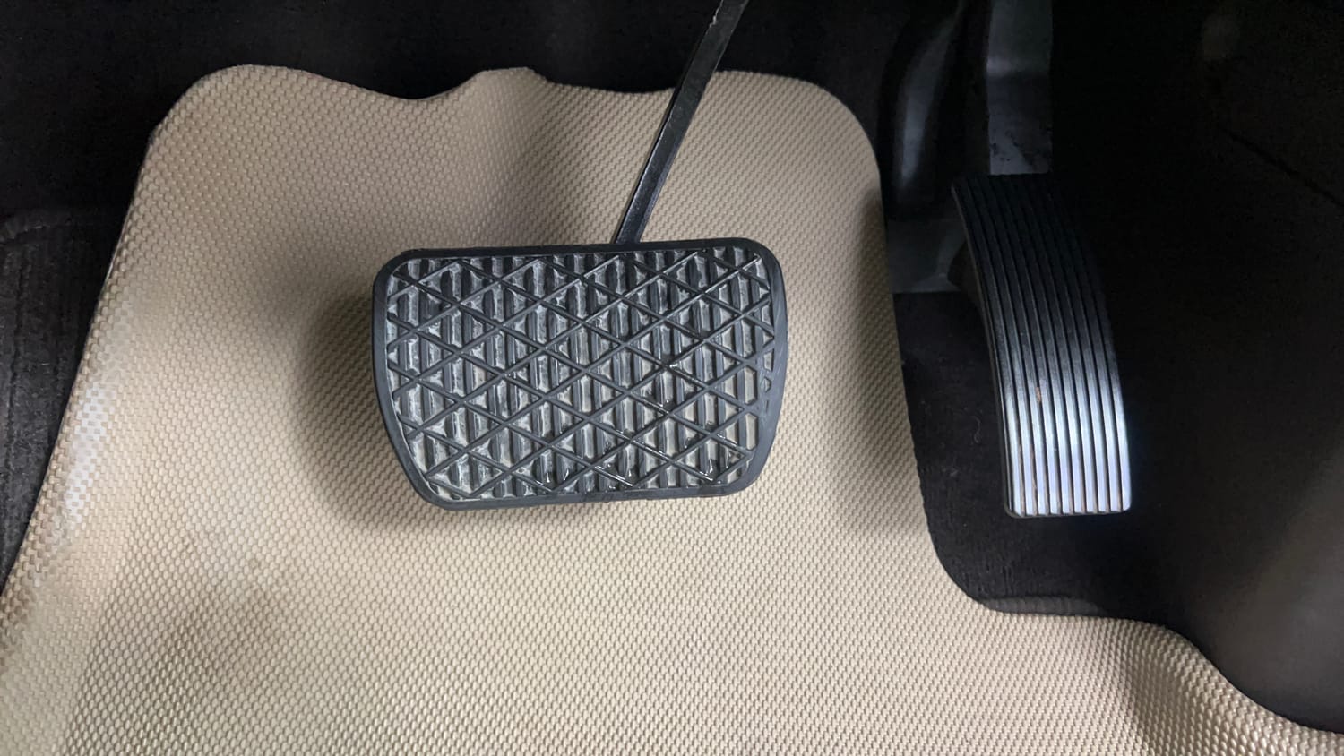 Used 2019 Mercedes-Benz GLE 250 d Diesel Automatic interior PEDALS VIEW