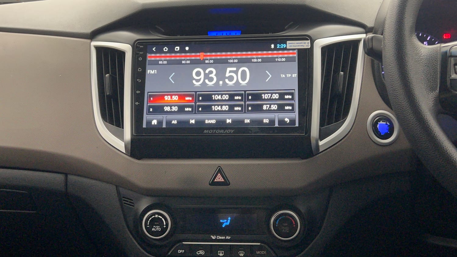 Used 2017 Hyundai Creta 1.6 SX Plus Petrol Petrol Manual top_features Integrated (in-dash) music system