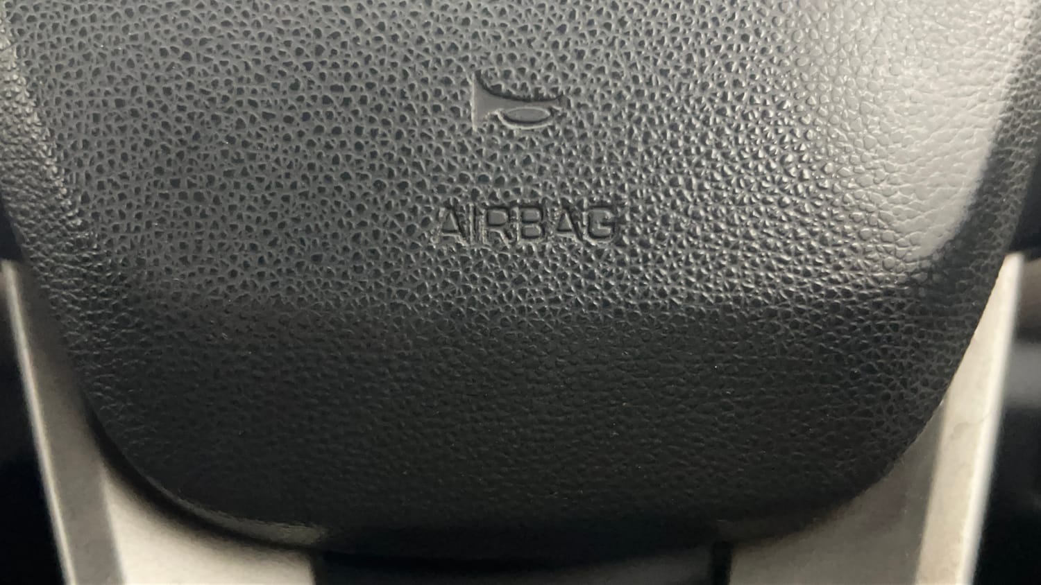 Used 2017 Hyundai Creta 1.6 SX Plus Petrol Petrol Manual top_features Airbags
