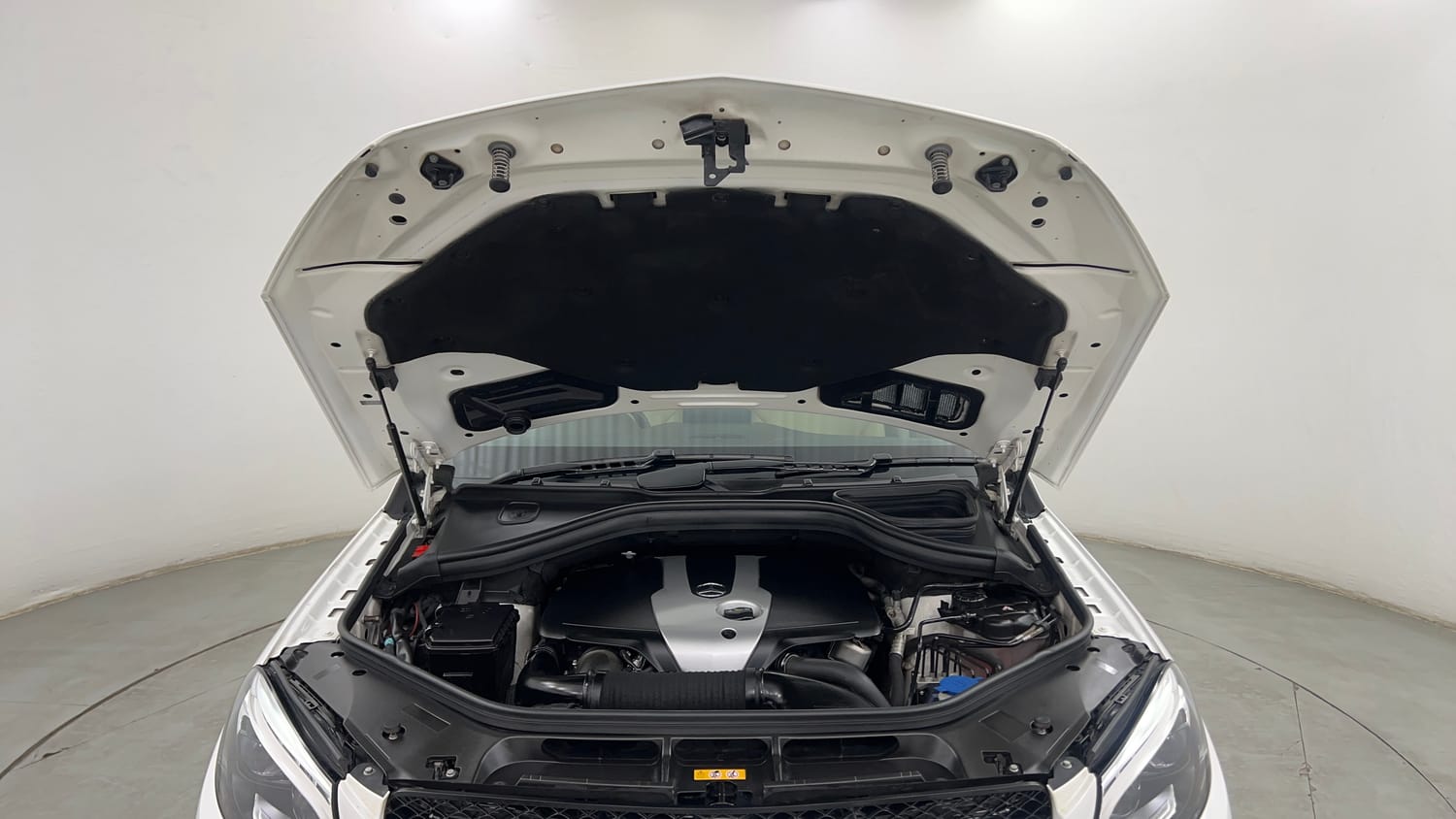 Used 2019 Mercedes-Benz GLE 250 d Diesel Automatic engine ENGINE & BONNET OPEN FRONT VIEW