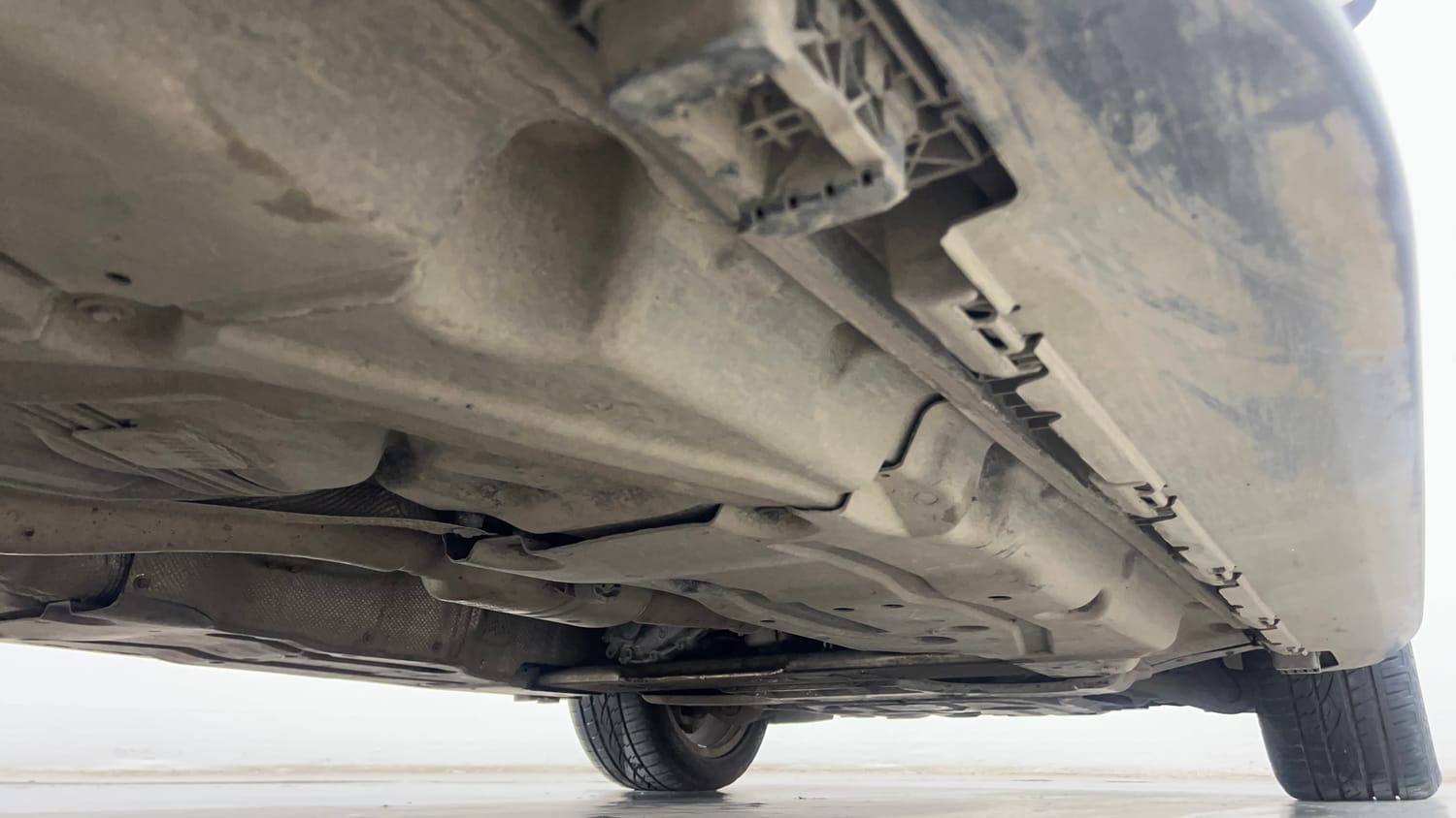 Used 2019 Mercedes-Benz GLE 250 d Diesel Automatic extra REAR RIGHT UNDERBODY VIEW