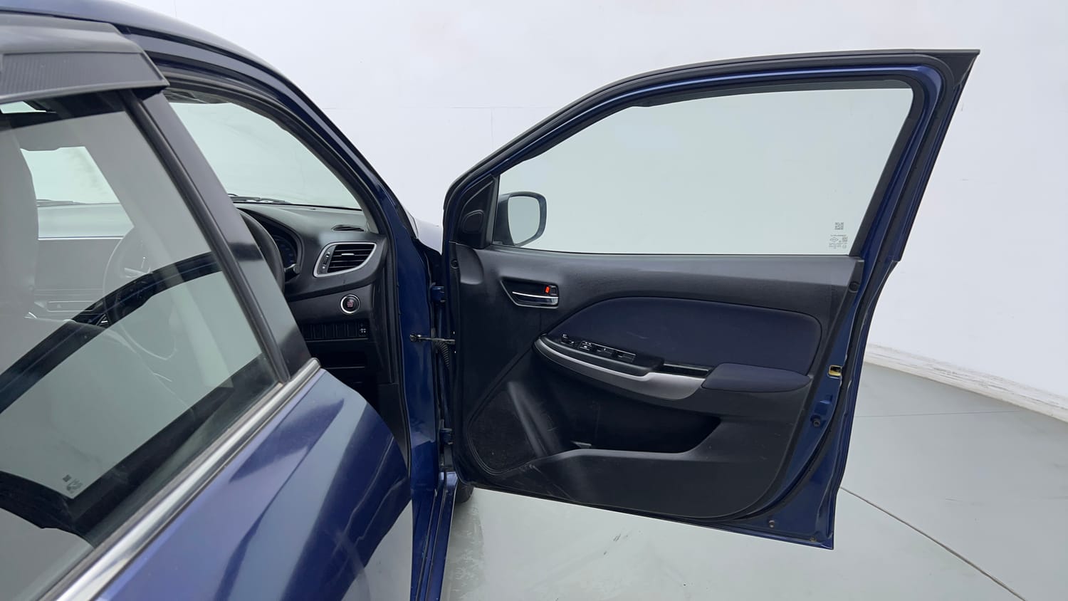 Used 2020 Maruti Suzuki Baleno Zeta Petrol Manual interior RIGHT FRONT DOOR OPEN VIEW