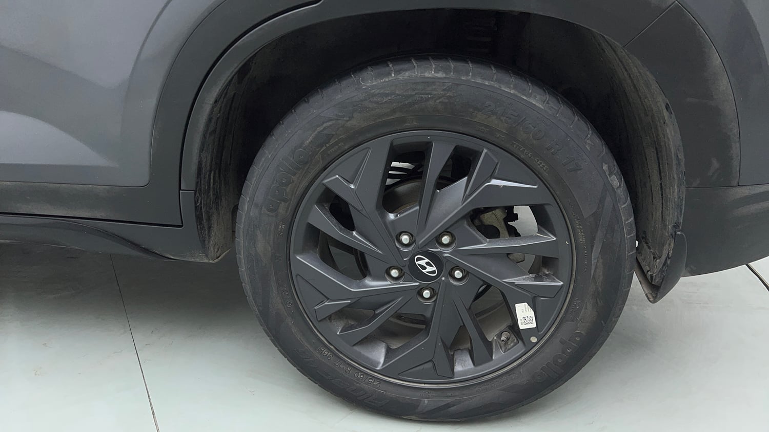 Used 2023 Hyundai Creta SX (O) 1.5 Diesel Automatic knight Diesel Automatic tyres LEFT REAR TYRE RIM VIEW
