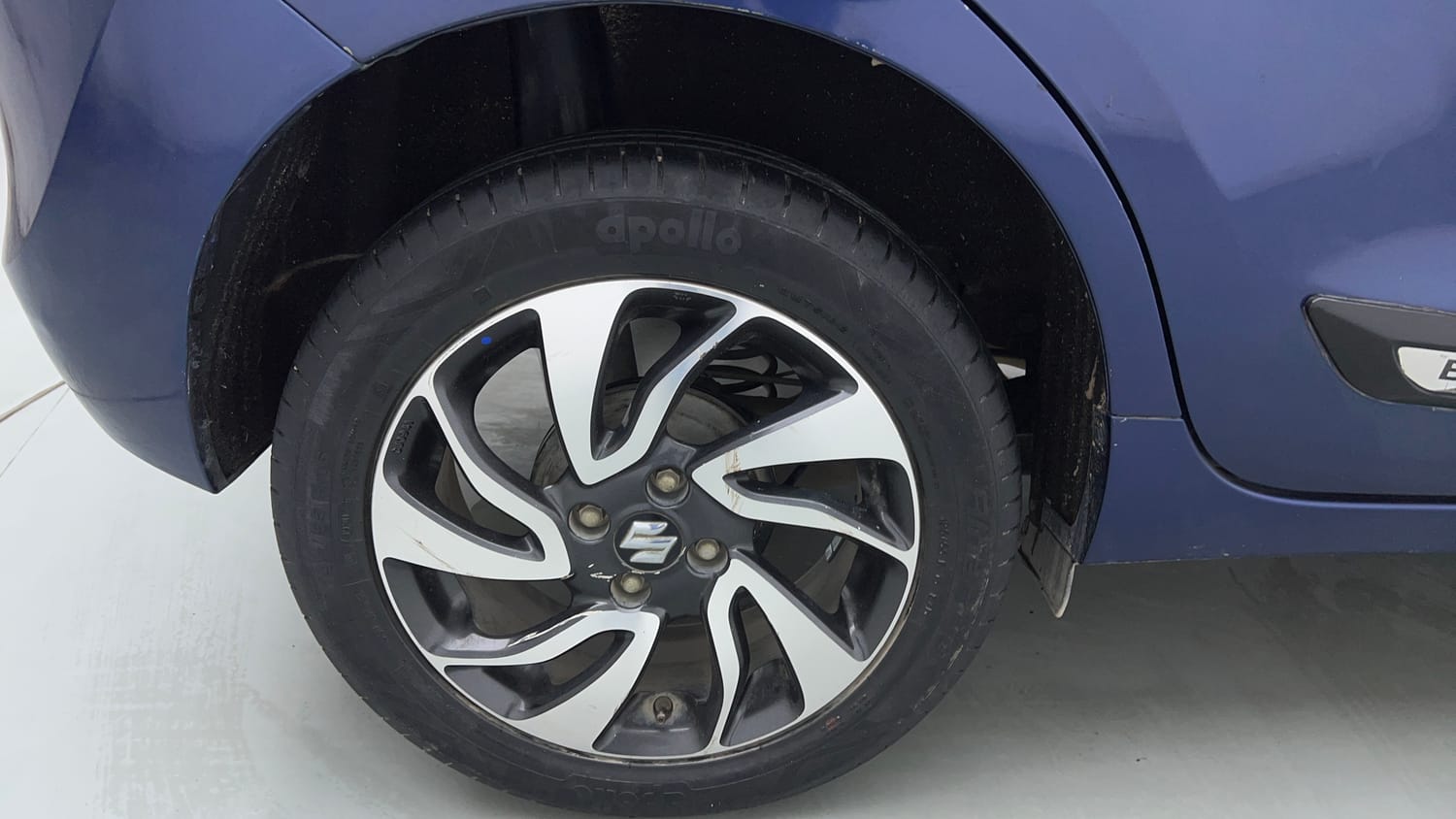 Used 2020 Maruti Suzuki Baleno Zeta Petrol Manual tyres RIGHT REAR TYRE RIM VIEW
