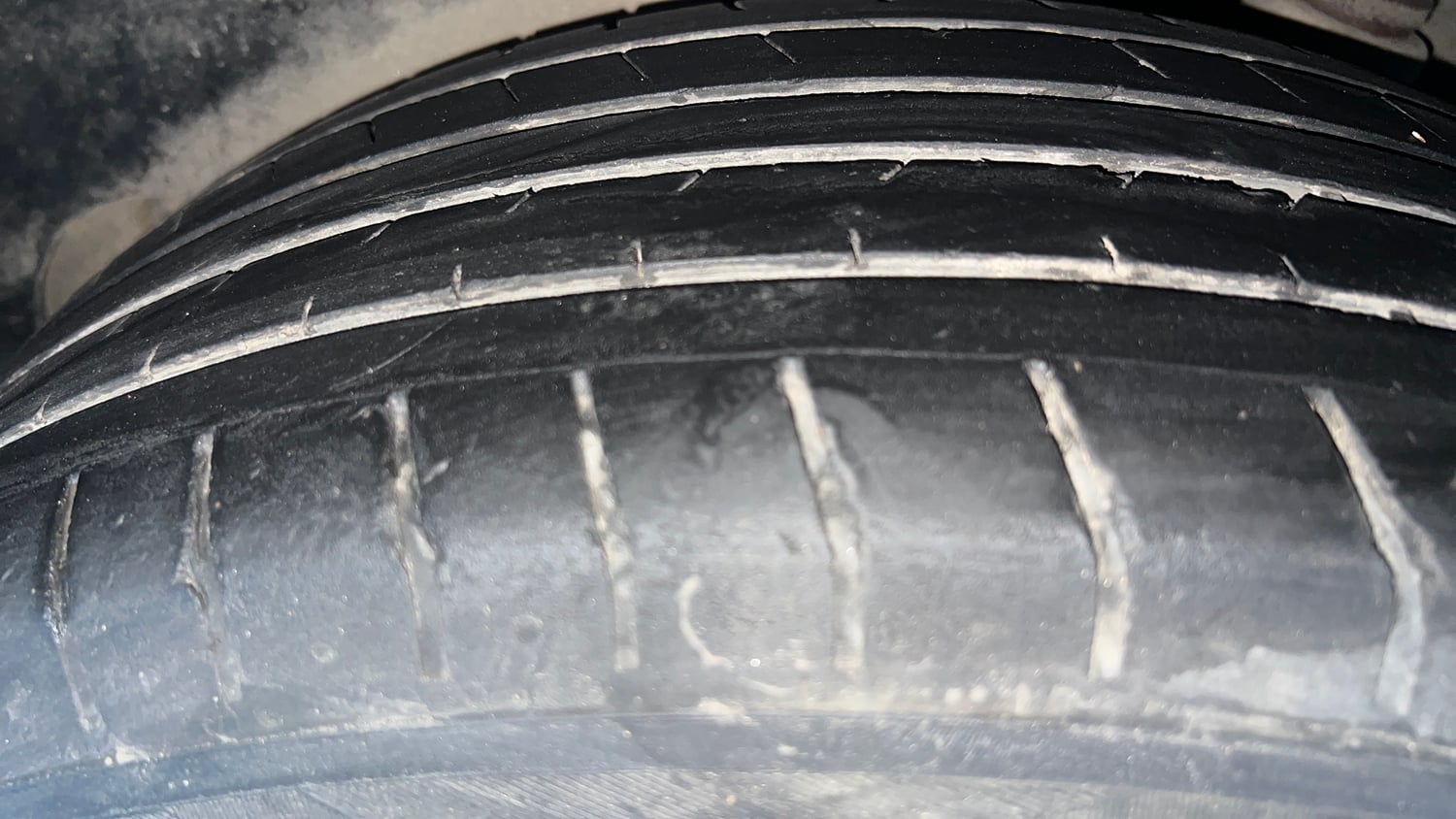 Used 2023 Hyundai Creta SX (O) 1.5 Diesel Automatic knight Diesel Automatic tyres LEFT REAR TYRE TREAD VIEW