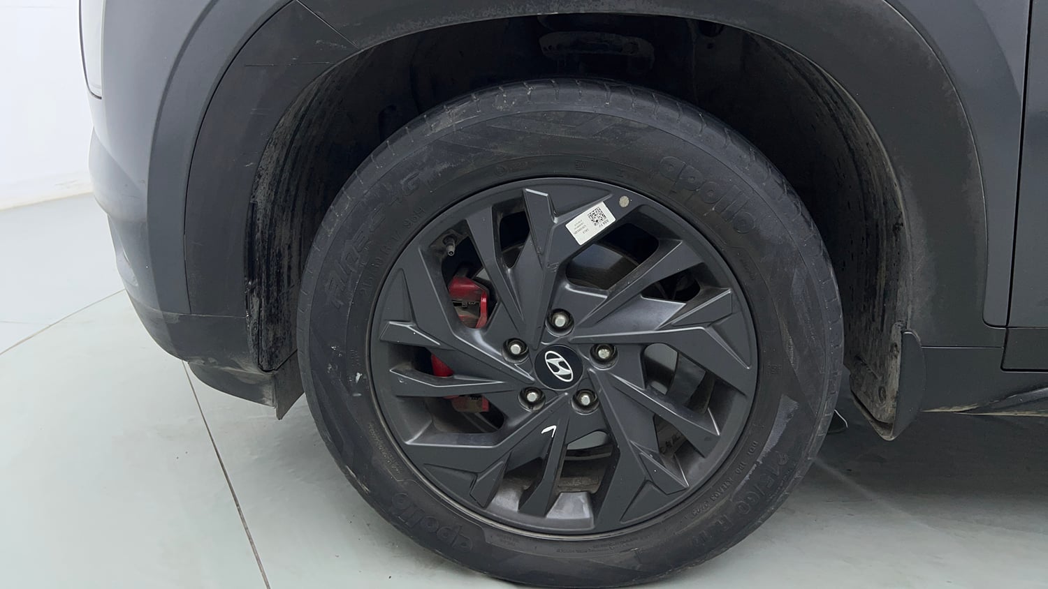 Used 2023 Hyundai Creta SX (O) 1.5 Diesel Automatic knight Diesel Automatic tyres LEFT FRONT TYRE RIM VIEW