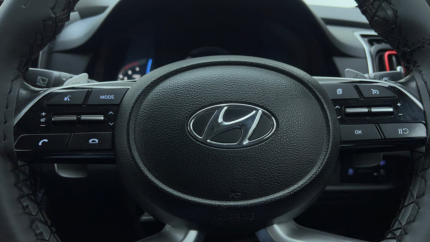 Used 2023 Hyundai Creta SX (O) 1.5 Diesel Automatic knight Diesel Automatic top_features Cruise control