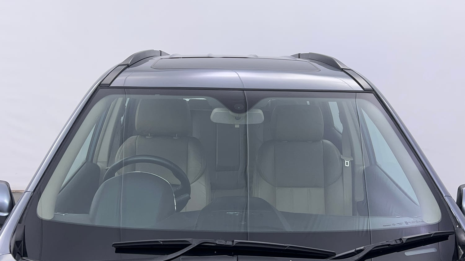Used 2016 Mahindra XUV500 W10 Diesel Manual exterior FRONT WINDSHIELD VIEW