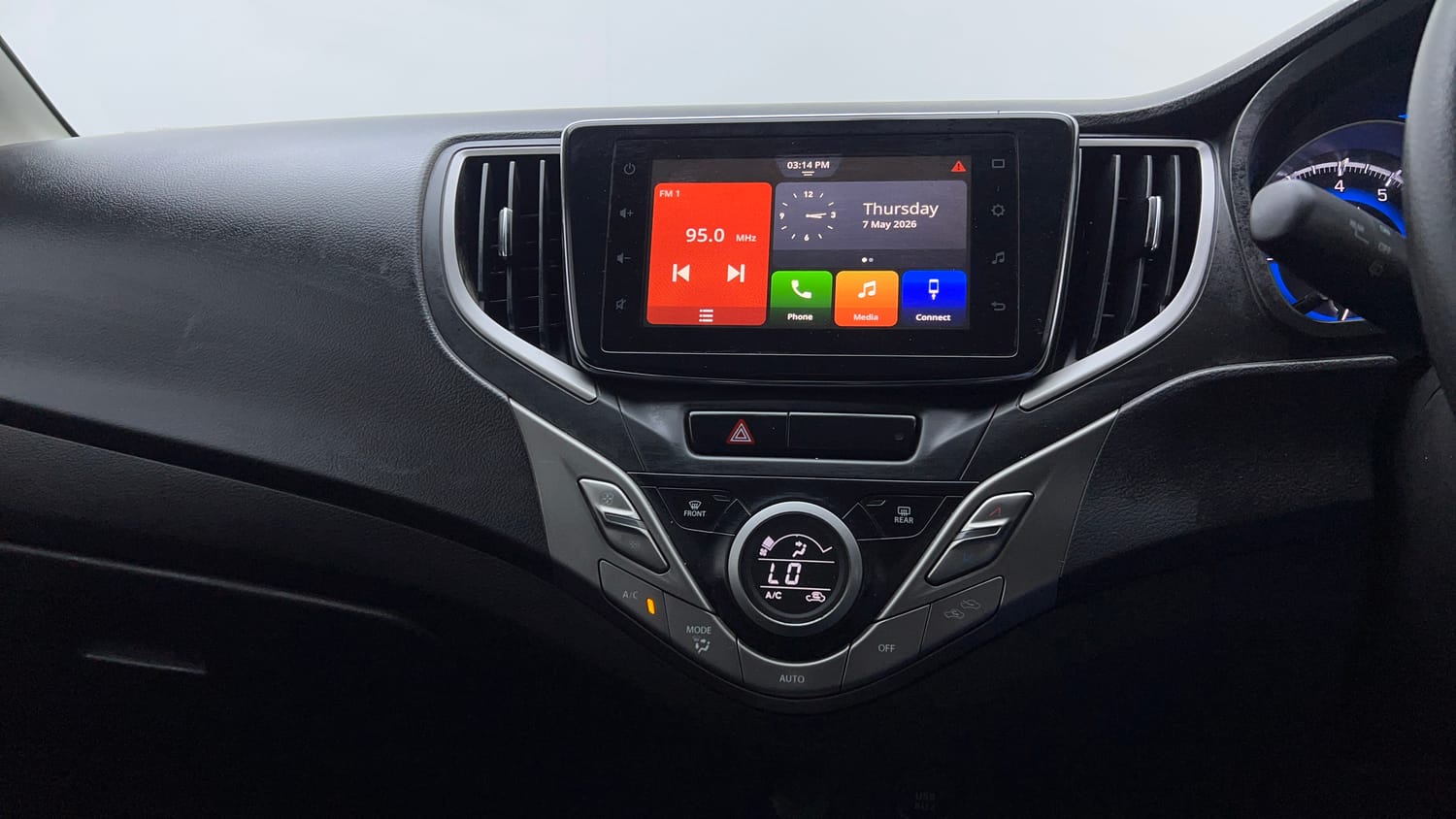 Used 2020 Maruti Suzuki Baleno Zeta Petrol Manual interior MUSIC SYSTEM & AC CONTROL VIEW