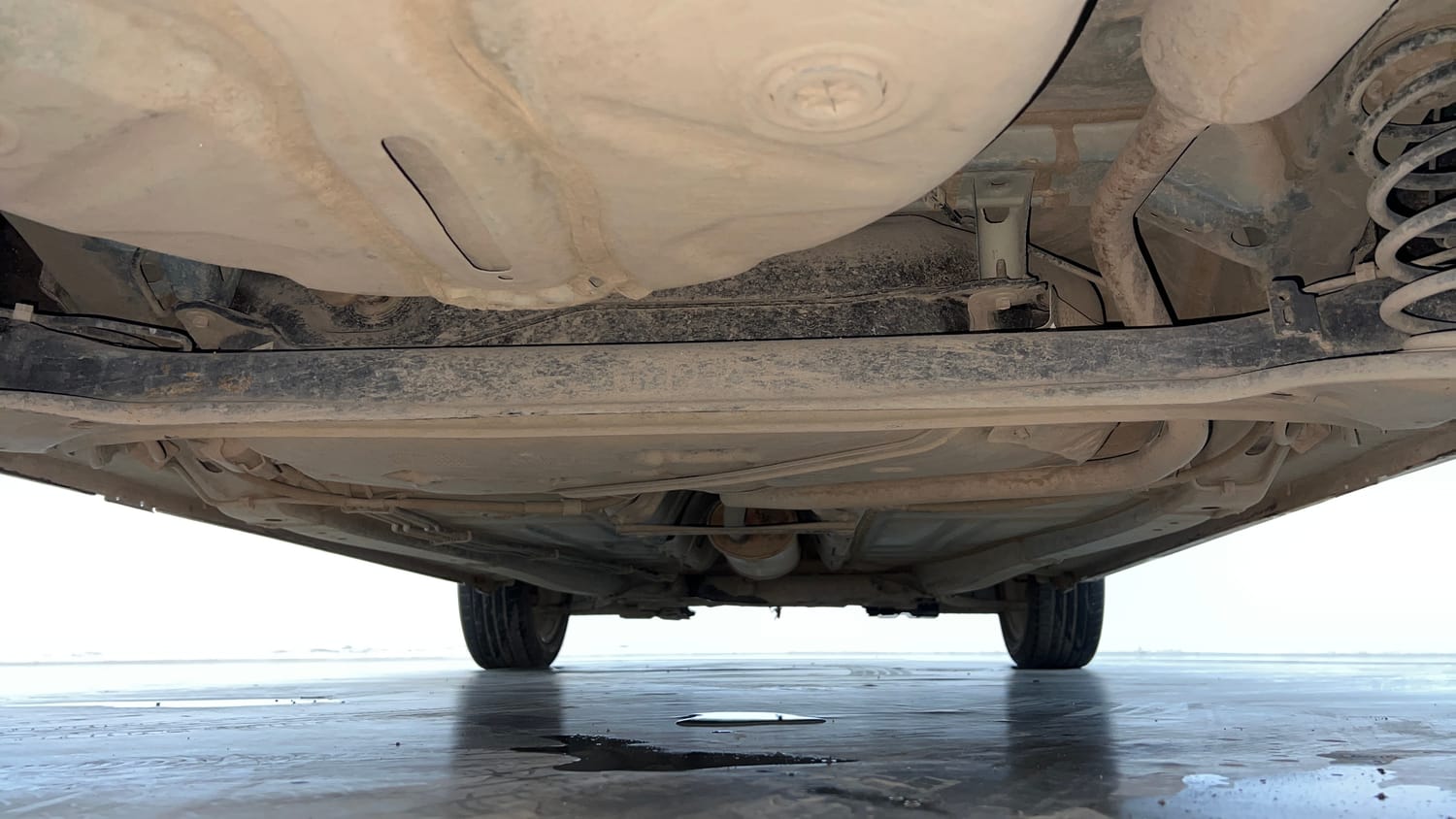 Used 2020 Maruti Suzuki Baleno Zeta Petrol Manual extra REAR UNDERBODY VIEW (TAKEN FROM REAR)
