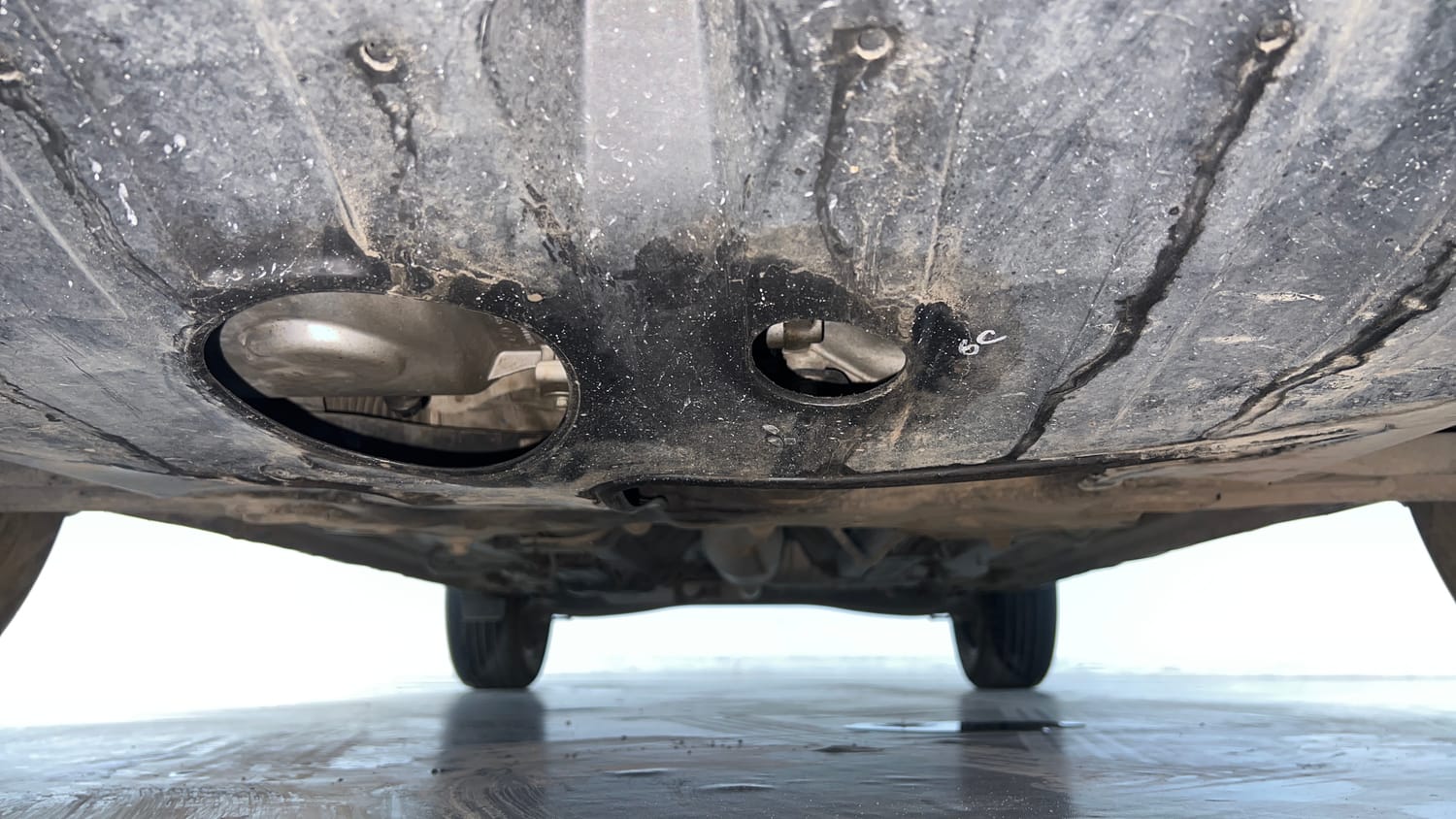 Used 2023 Hyundai Creta SX (O) 1.5 Diesel Automatic knight Diesel Automatic extra FRONT LEFT UNDERBODY VIEW