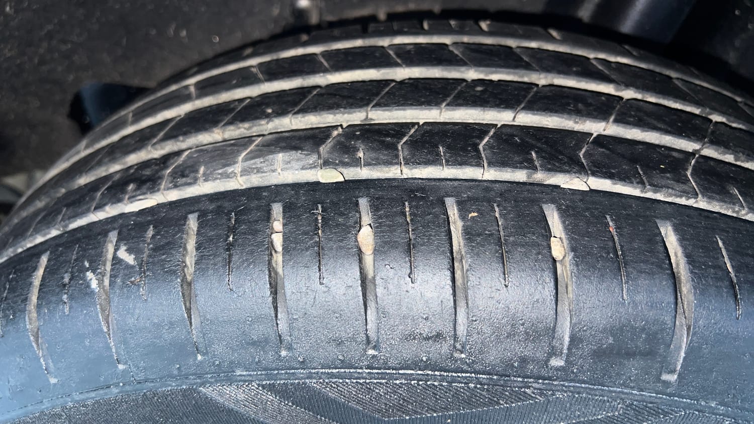 Used 2020 Maruti Suzuki Baleno Zeta Petrol Manual tyres LEFT REAR TYRE TREAD VIEW