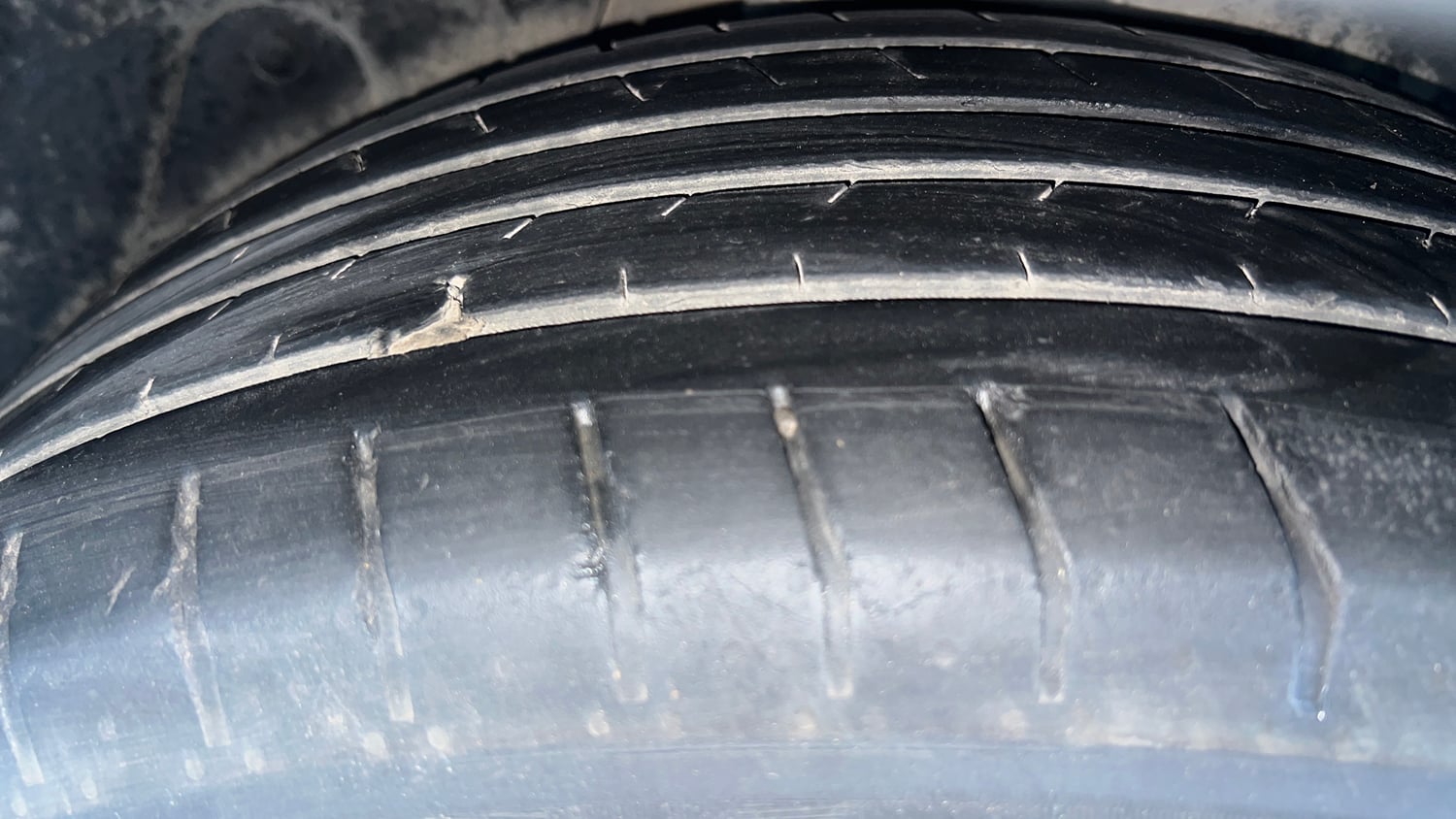 Used 2023 Hyundai Creta SX (O) 1.5 Diesel Automatic knight Diesel Automatic tyres RIGHT REAR TYRE TREAD VIEW