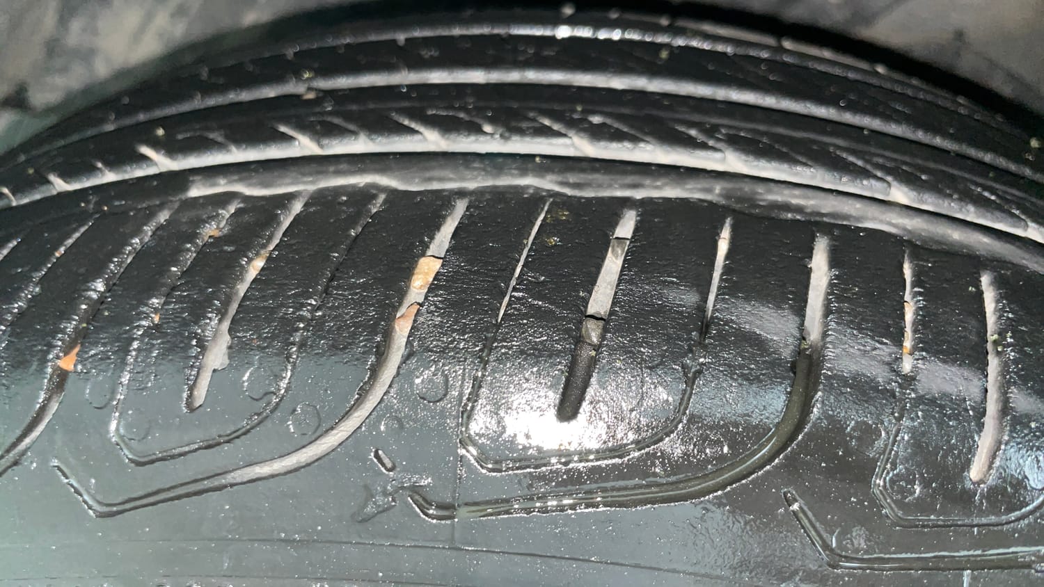 Used 2022 Tata Altroz XZ Plus Diesel Diesel Manual tyres LEFT FRONT TYRE TREAD VIEW