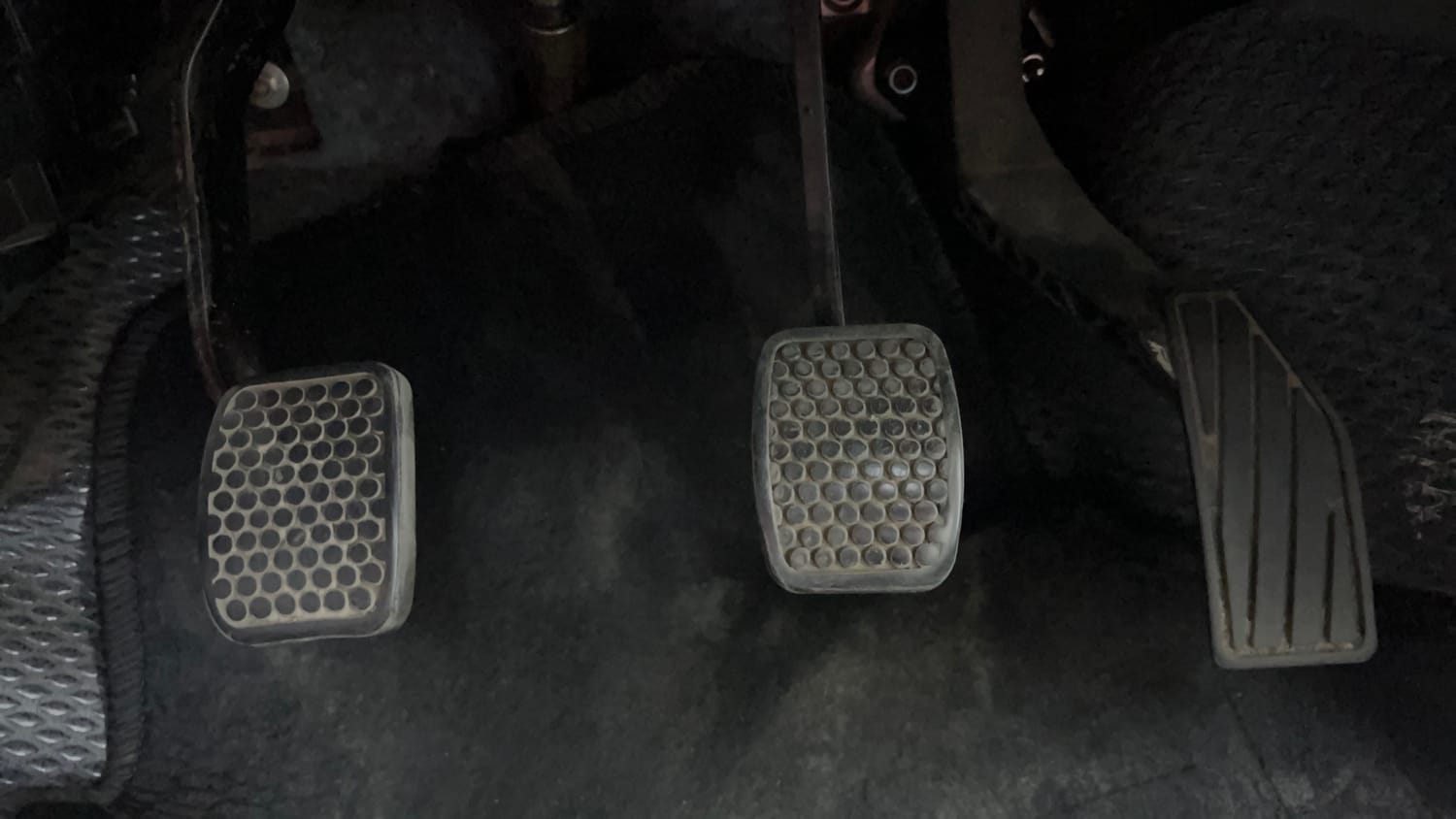 Used 2016 Maruti Suzuki Alto 800 LXi Petrol Manual interior PEDALS VIEW