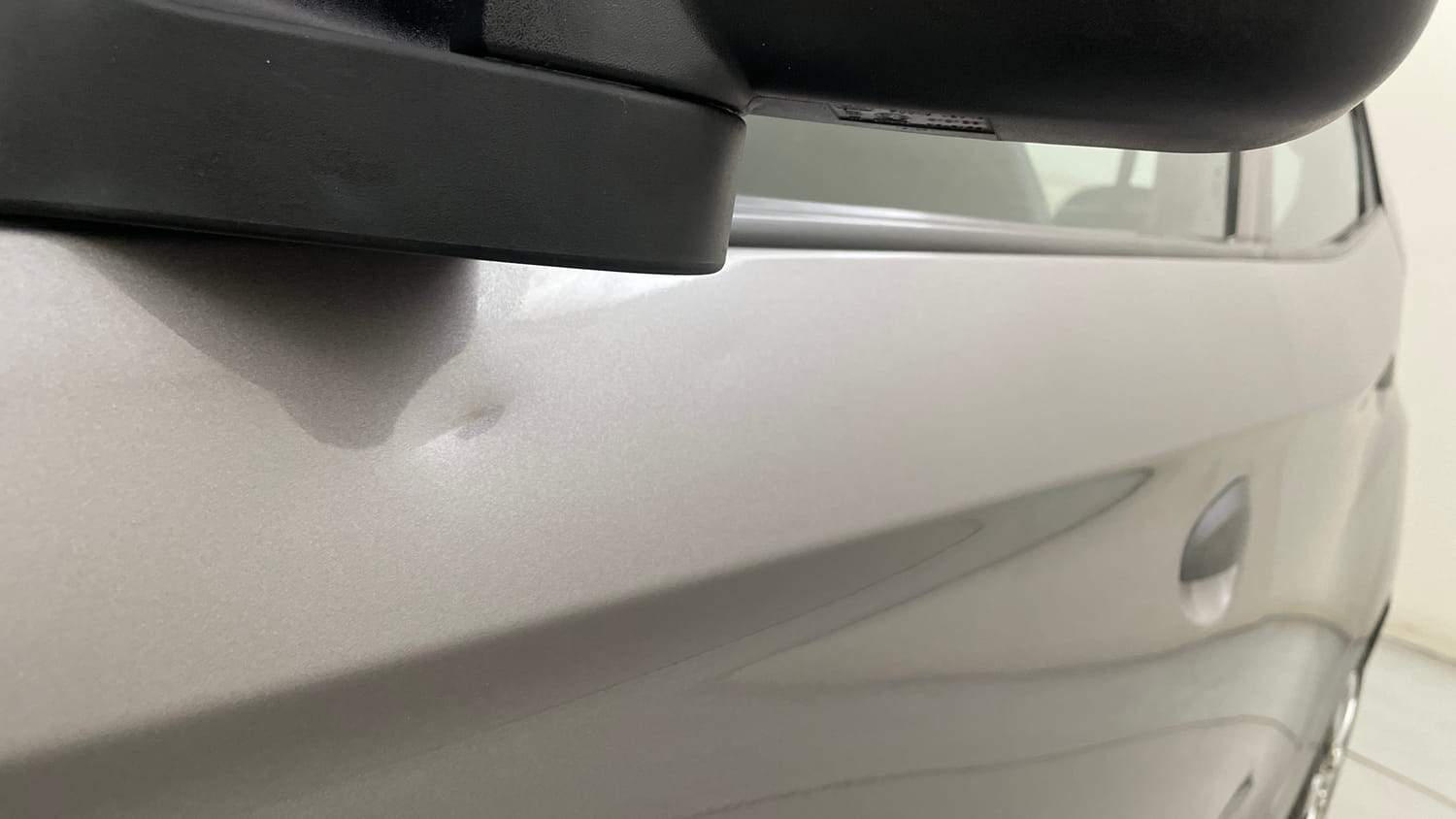 Used 2013 Hyundai Eon Magna Petrol Manual dents MINOR DENT