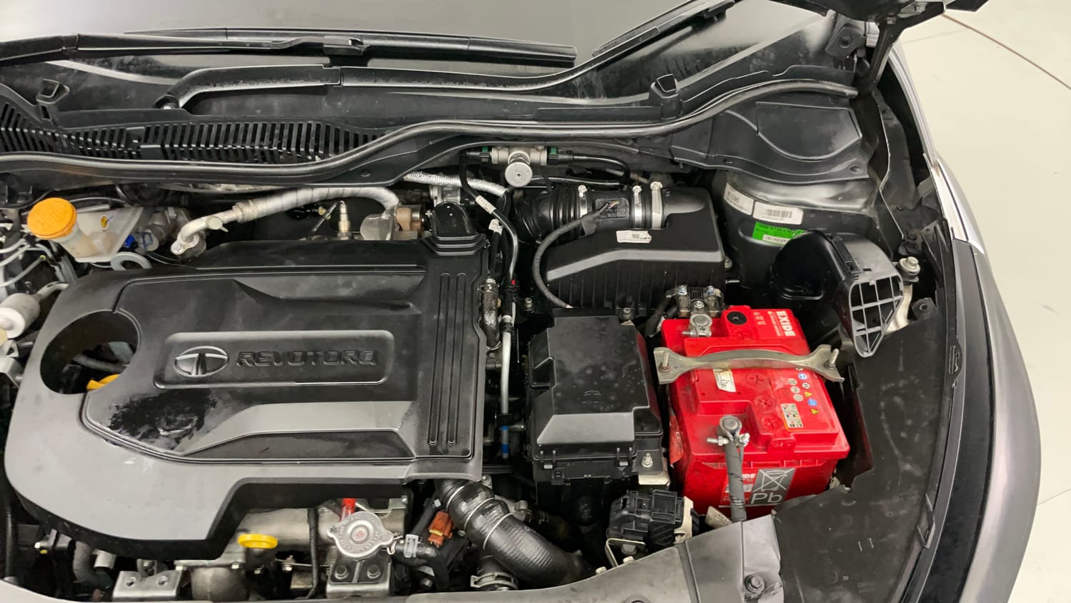 Used 2022 Tata Altroz XZ Plus Diesel Diesel Manual engine ENGINE LEFT SIDE VIEW