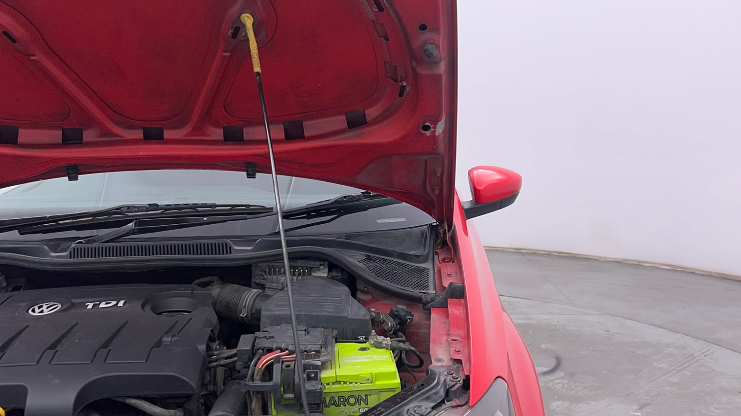 Used 2018 Volkswagen Polo Comfortline 1.5L (D) Diesel Manual engine ENGINE LEFT SIDE HINGE & APRON VIEW