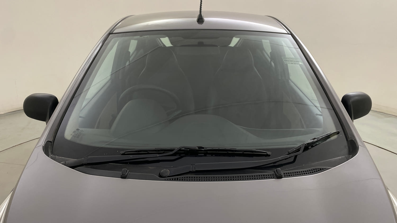 Used 2013 Hyundai Eon Magna Petrol Manual exterior FRONT WINDSHIELD VIEW