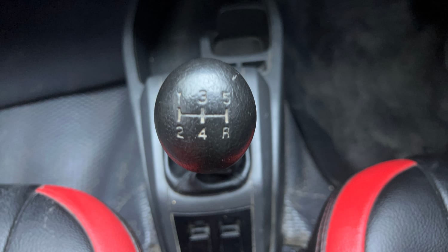 Used 2016 Maruti Suzuki Alto 800 LXi Petrol Manual interior GEAR  KNOB VIEW