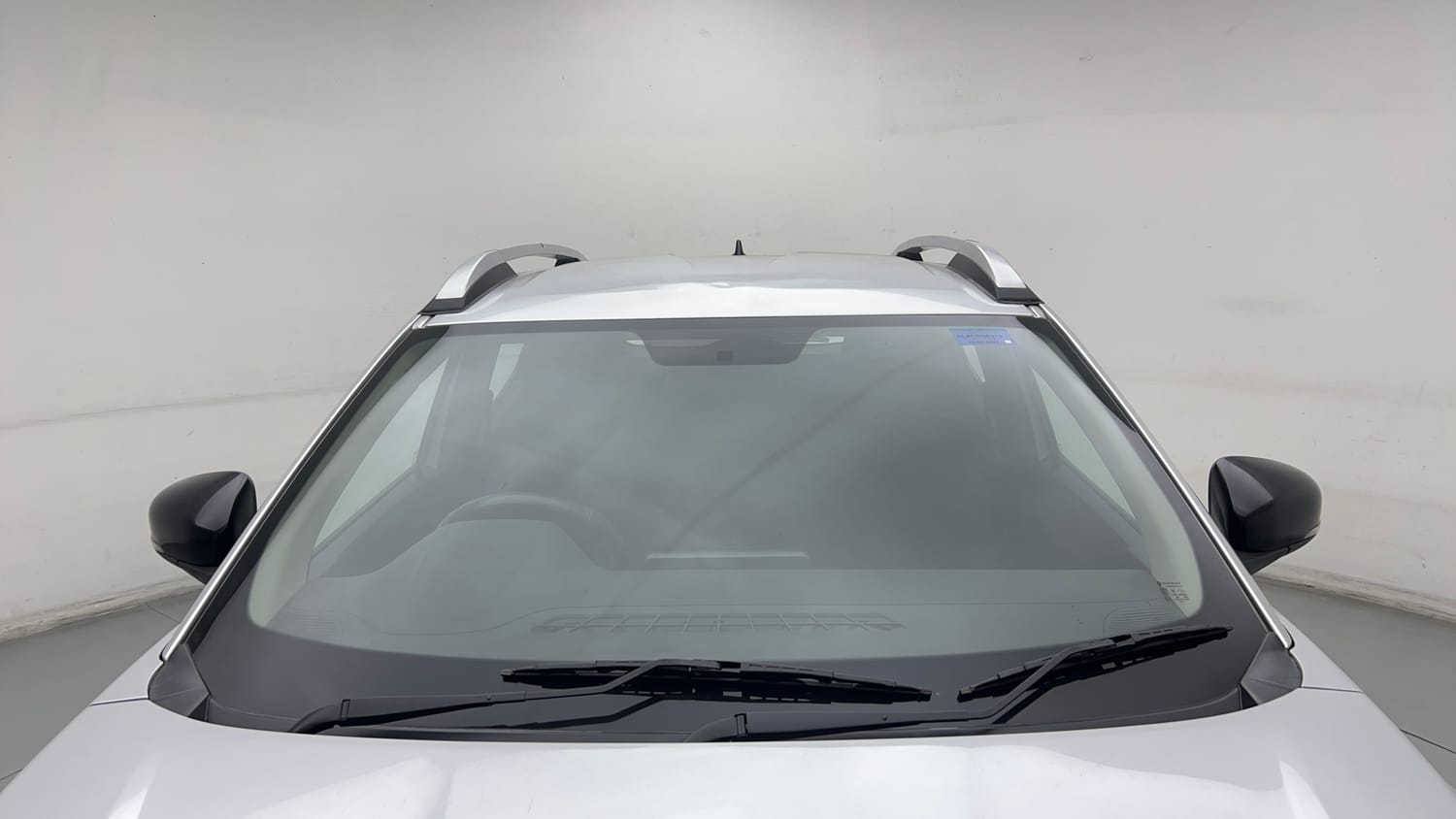 Used 2021 Renault Kiger RXZ 1.0 Turbo MT Petrol Manual exterior FRONT WINDSHIELD VIEW