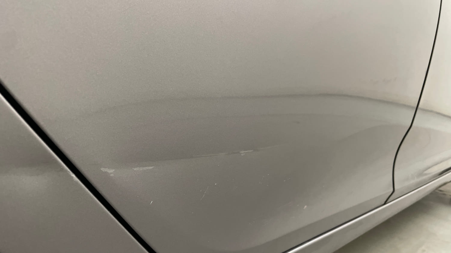 Used 2013 Hyundai Eon Magna Petrol Manual dents MINOR DENT