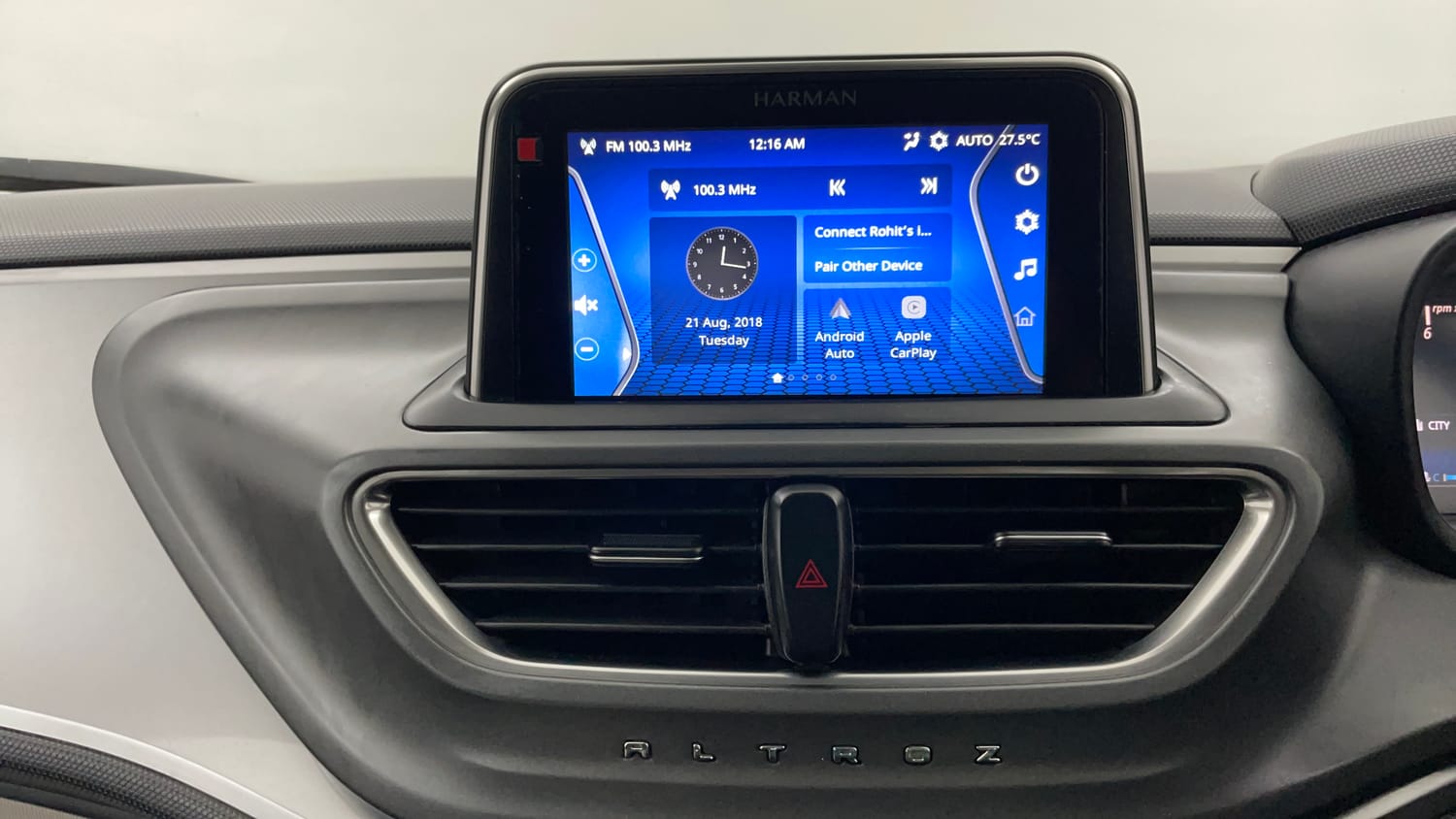 Used 2022 Tata Altroz XZ Plus Diesel Diesel Manual interior MUSIC SYSTEM & AC CONTROL VIEW